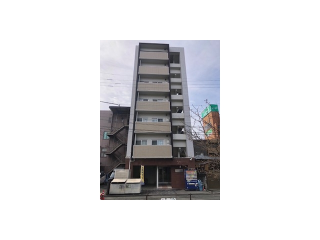 熊本市中央区白山のマンションの建物外観