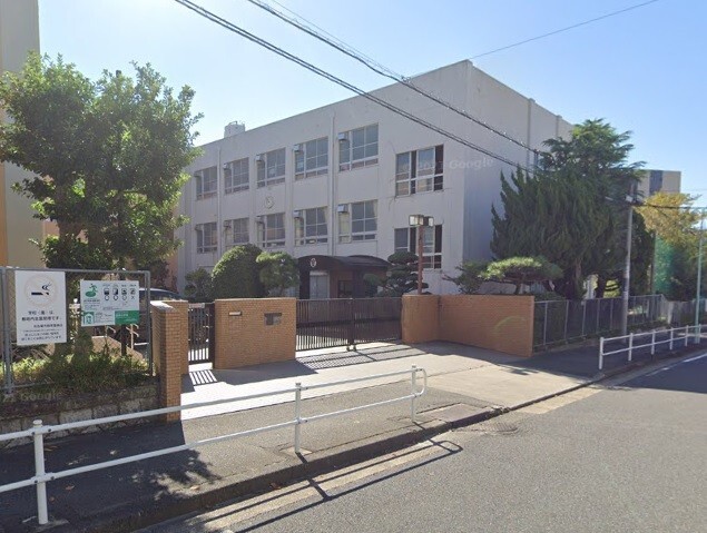 【名古屋市瑞穂区内方町のアパートの小学校】