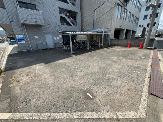 【Ｃｒａｎｅ番町の駐車場】