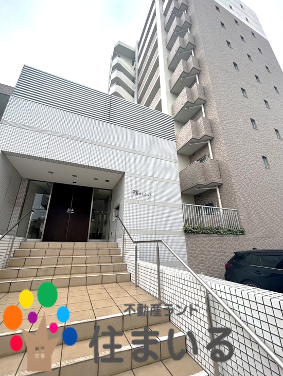 【名古屋市南区戸部町のマンションの建物外観】