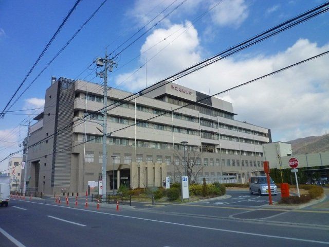 【柏原市大県のアパートの役所】