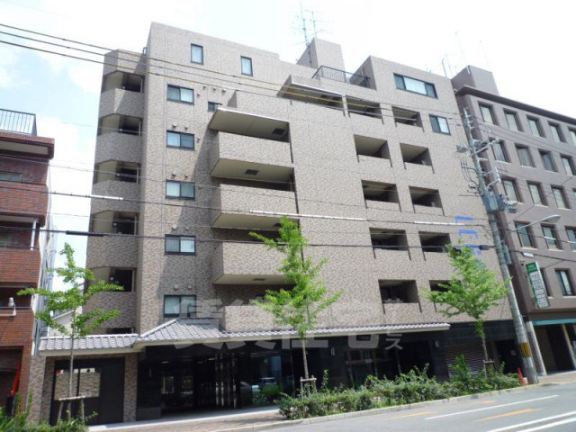 京都市上京区梶井町のマンションの建物外観