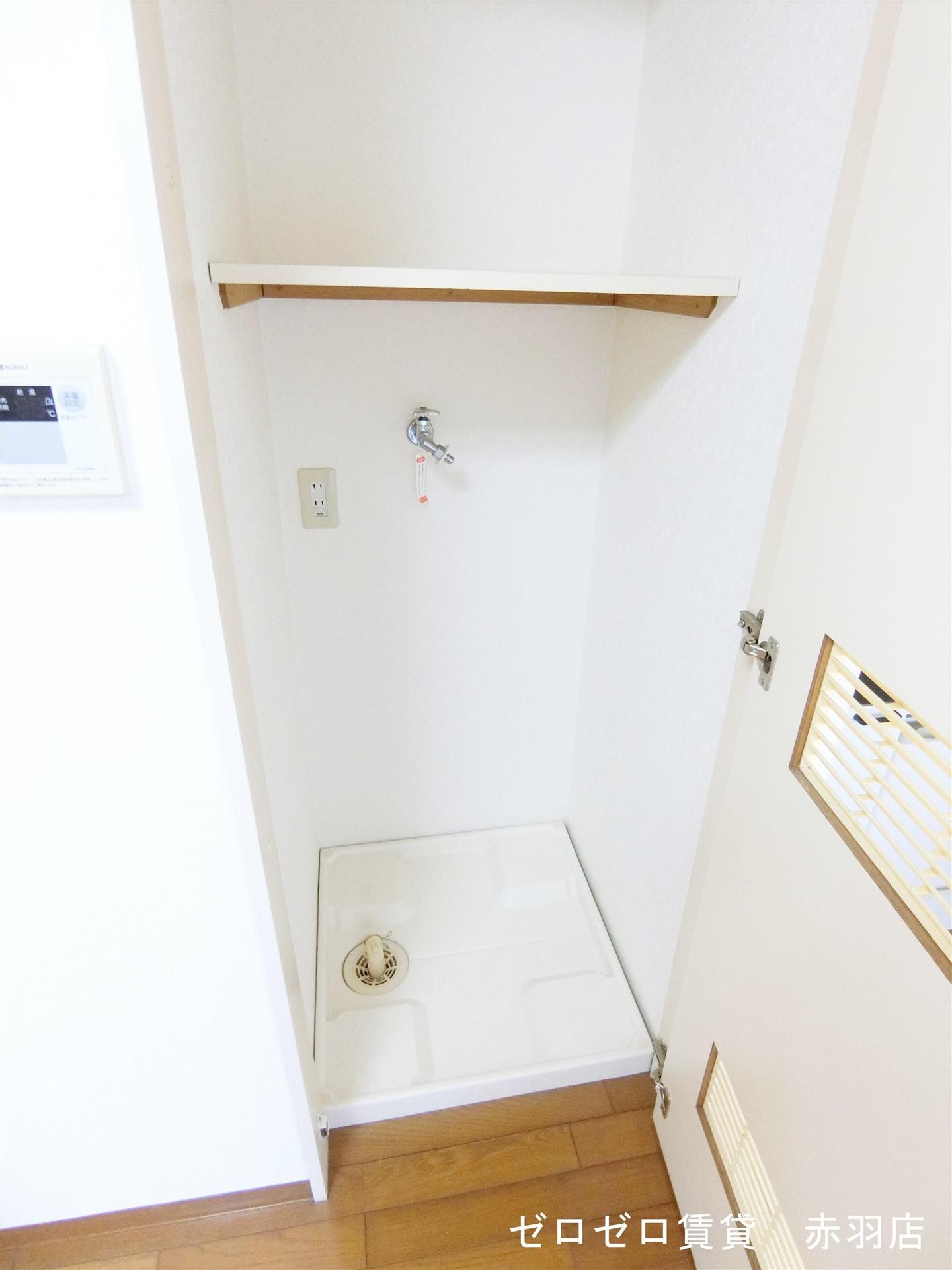 洗面設備　室内洗濯機置き場