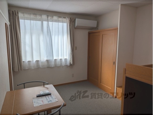 居室・リビング　洋室