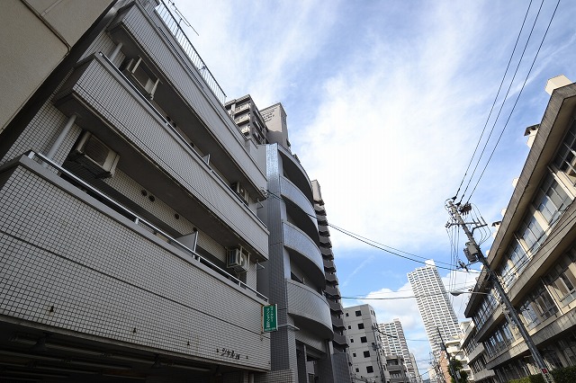 広島市中区上幟町のマンションの建物外観