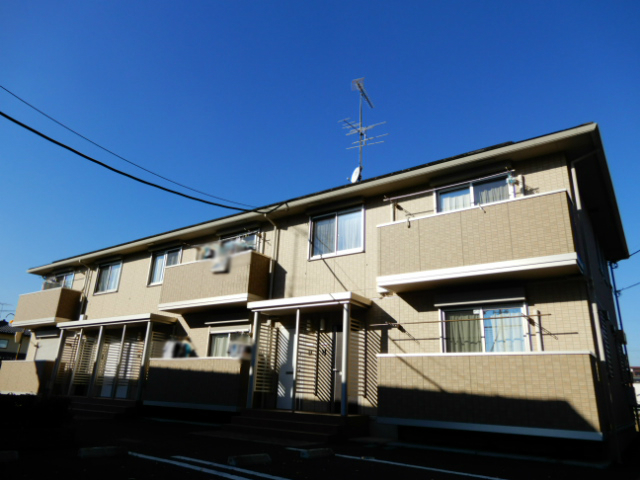 結城市川木谷のアパートの建物外観