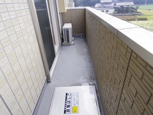 バルコニー　広いバルコニーです