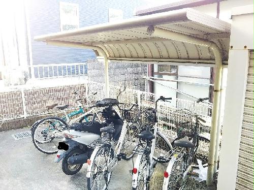 その他共有部分　駐輪場完備。