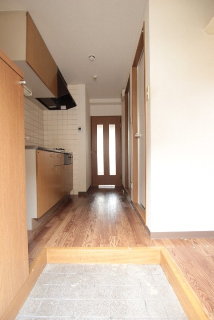 玄関　同物件別号室