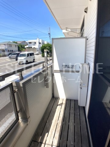 バルコニー　陽当たり良好なバルコニーです