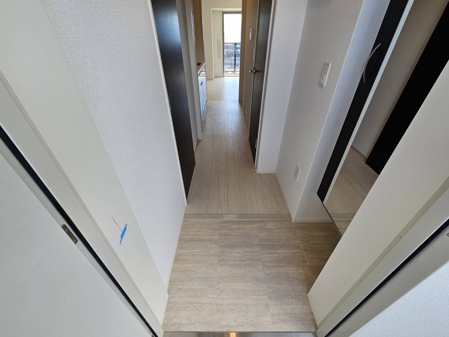 玄関　フラットな玄関です。