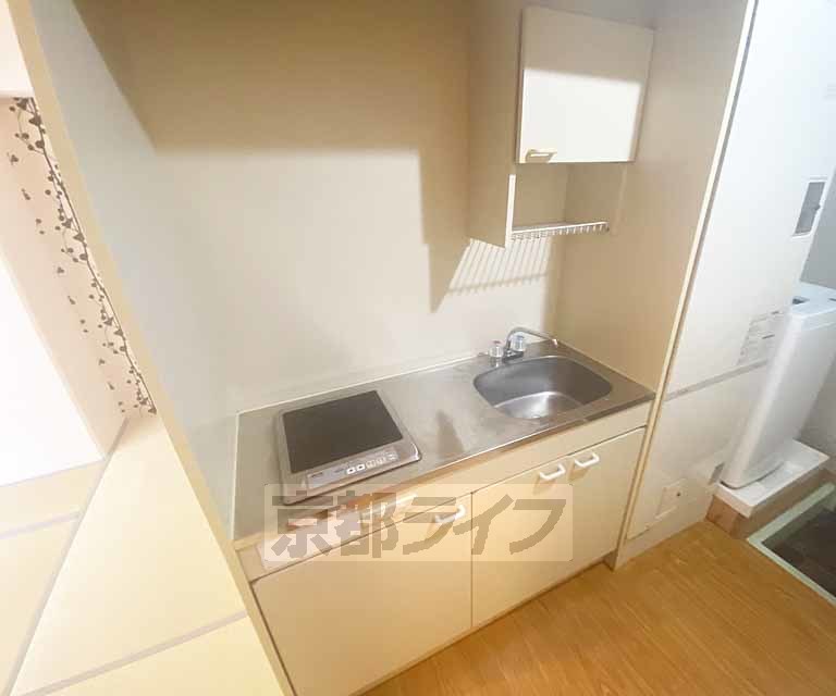 キッチン　コンロ付きのキッチン