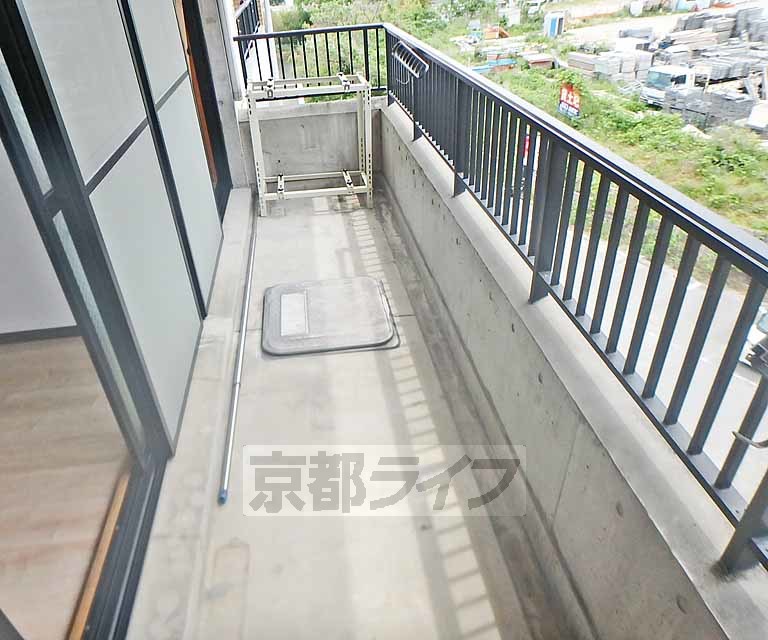 バルコニー　３階ベランダです