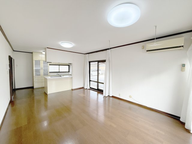 居室・リビング　１６帖の広々リビング！