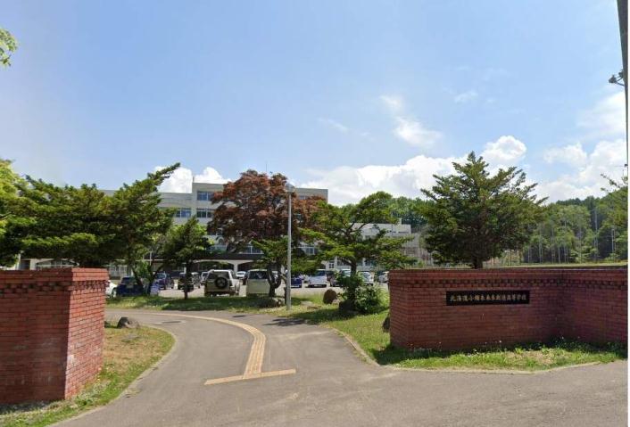 高校・高専　小樽未来創造高等学校（高校・高専）まで256m