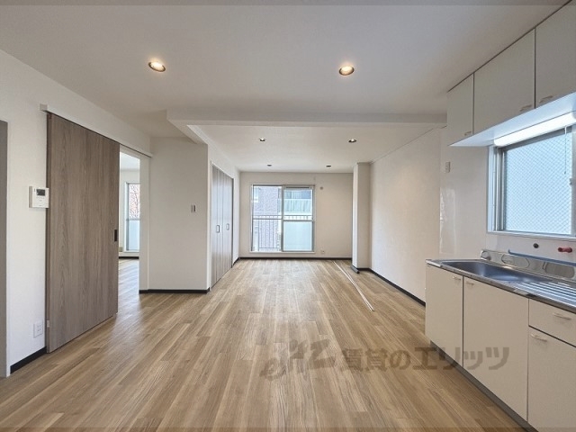 居室・リビング　リビング