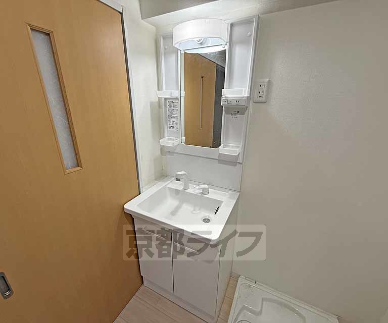 洗面設備　毎日のスタートはこちらから。