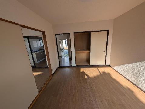 居室・リビング　洋室2