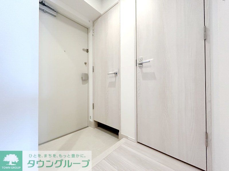 玄関　お部屋探しは株式会社　タウンハウジング　までお気軽にお問合…