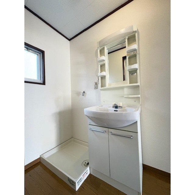 洗面設備　便利な独立した洗面化粧台♪