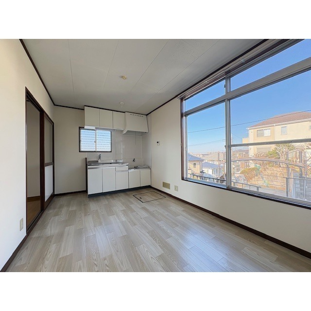 その他部屋・スペース　２面採光のダイニングスペース♪