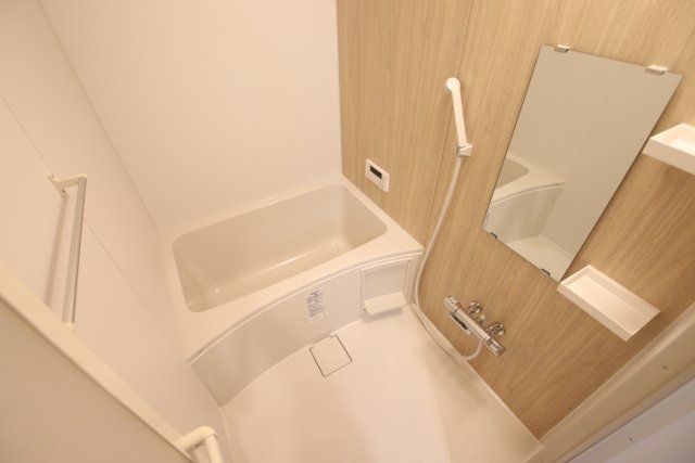 バス・シャワールーム　別室の参考写真です。※現況優先