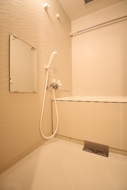 バス・シャワールーム　※別室の参考写真の為、現況優先です。