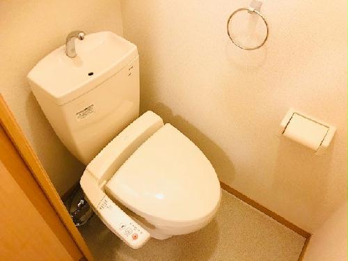 トイレ　温水洗浄便座