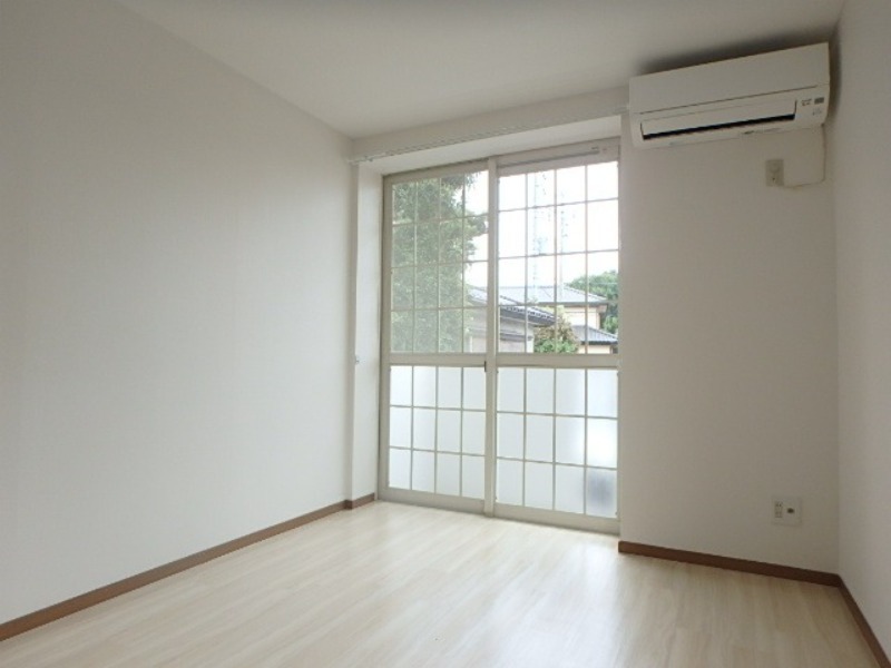 居室・リビング　図面と現状に相違がある場合には現状を優先