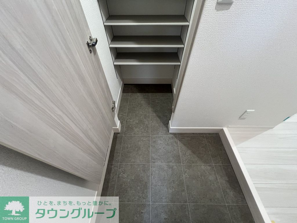 玄関　バルコニー