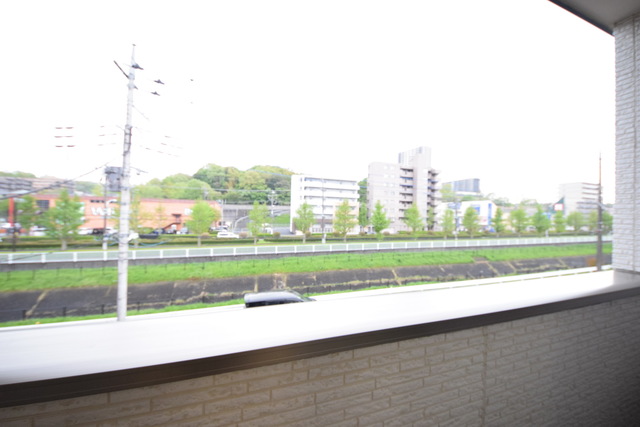 バルコニー　～明日は晴れるかなっ～