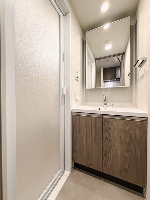 洗面設備　※写真は同タイプ住戸です。