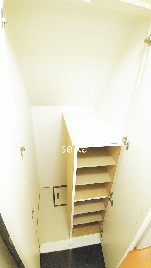 玄関　シューズボックス