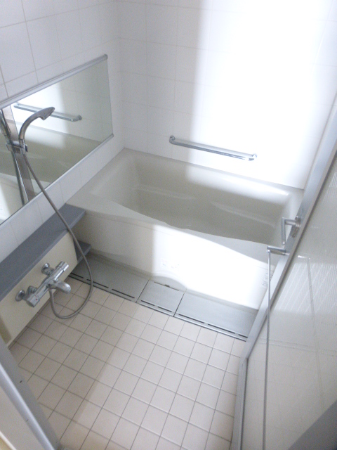 バス・シャワールーム　バス※別部屋参考写真