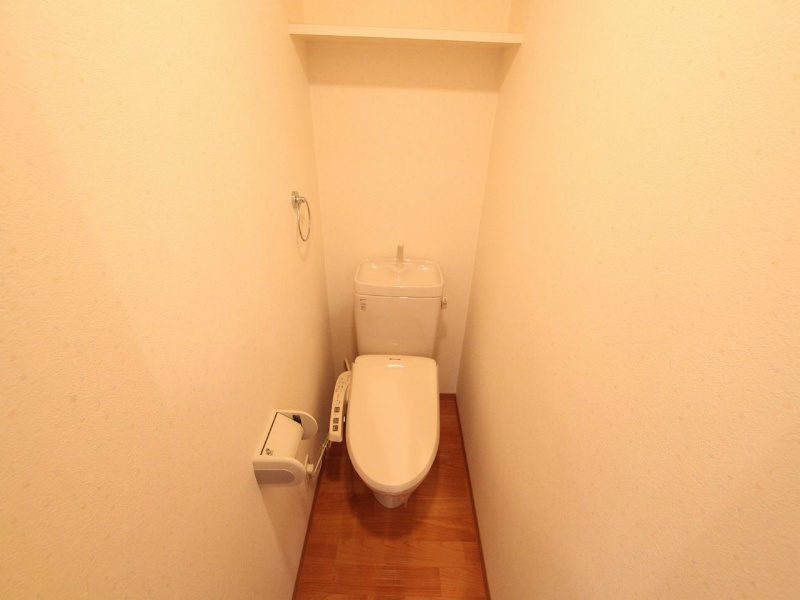 トイレ　温水洗浄暖房便座付トイレ