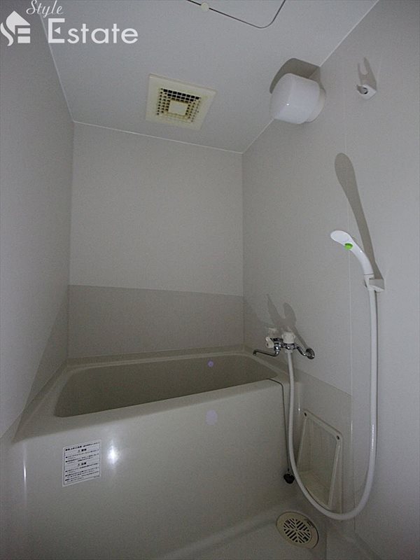 バス・シャワールーム　バスルーム