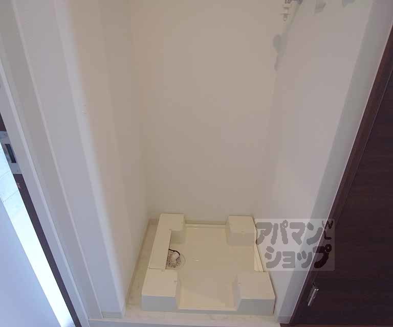 その他設備　室内洗濯機置き場。