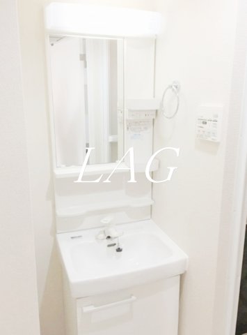 洗面設備　独立洗面台です。