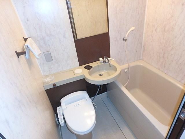 バス・シャワールーム　お部屋探しは株式会社　タウンハウジング　までお気軽にお問合…