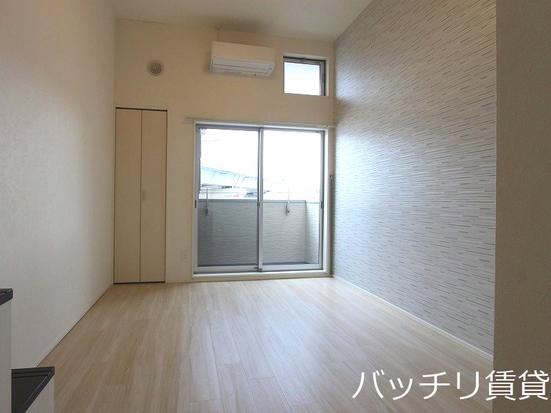 バルコニー　同型タイプの為、現状を優先致します。