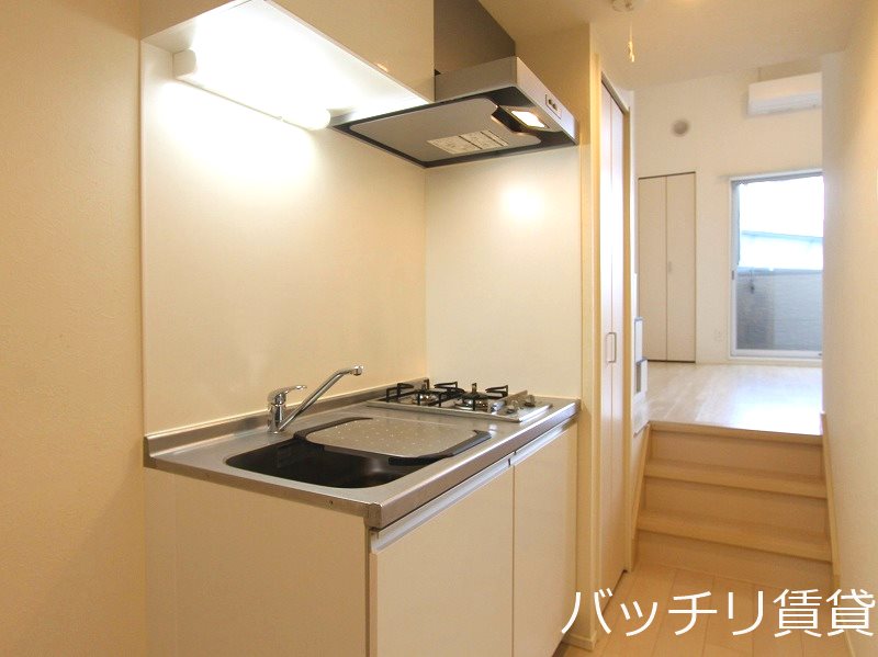 キッチン　同型タイプの為、現状を優先致します。