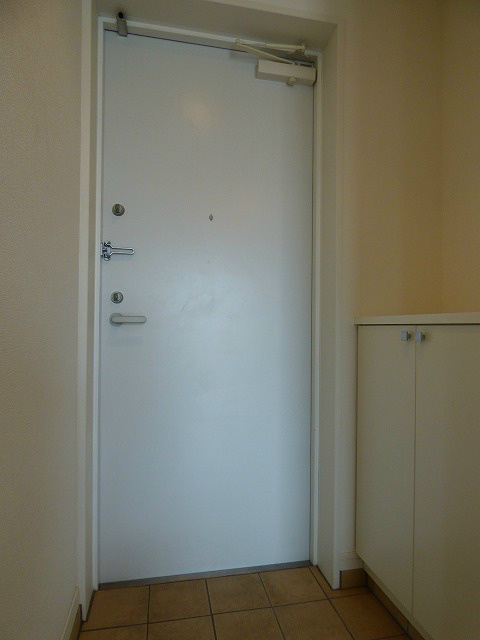 玄関　※写真と異なる場合は現状優先