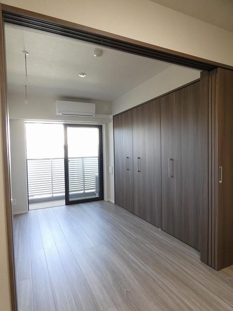 居室・リビング　内観1