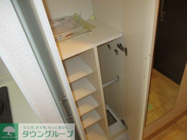 収納　靴入