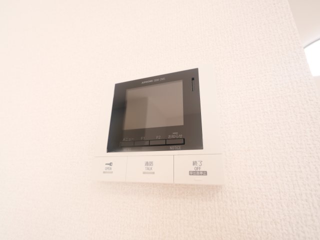 セキュリティ　モニター付きインターホンです。