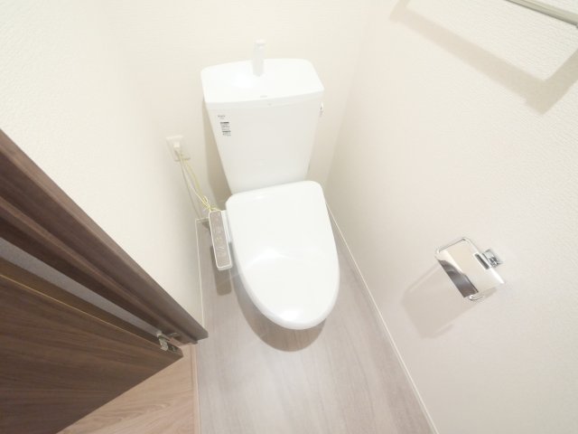 トイレ　清潔感のあるトイレです