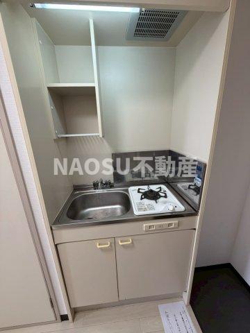 キッチン　コンパクトなキッチンで掃除もラクラク