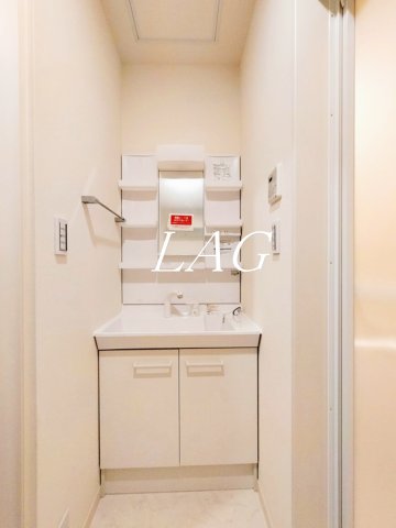 洗面設備　洗面台です。