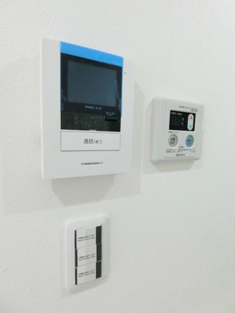 セキュリティ　モニタ付きインターホン