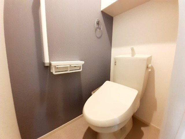 トイレ　清潔感のあるトイレです